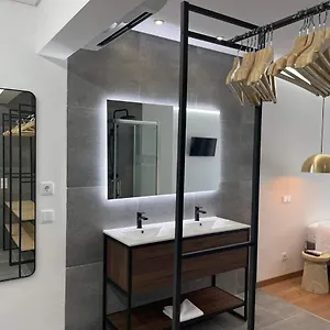 Pontinha Exclusive House Pensión